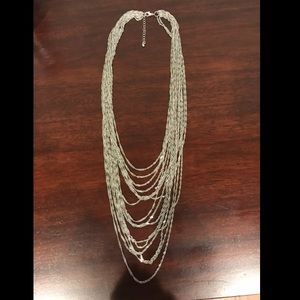 Simple multilayer necklace